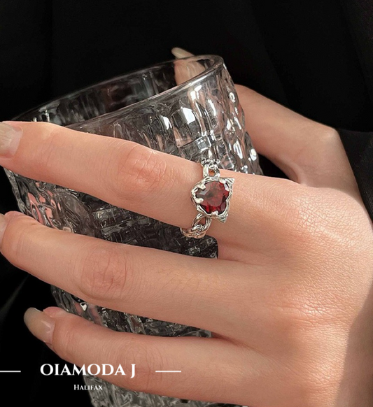 Chain Design Ring with Heart Stone in Sterling Silver