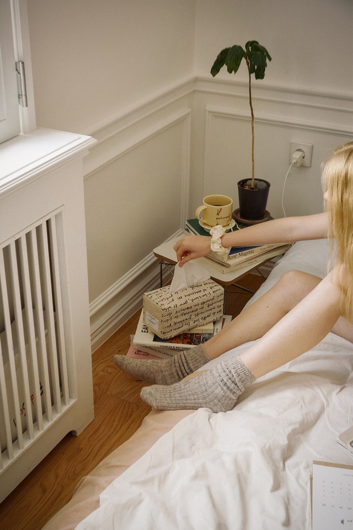 Le Silence Tissue Box Cover