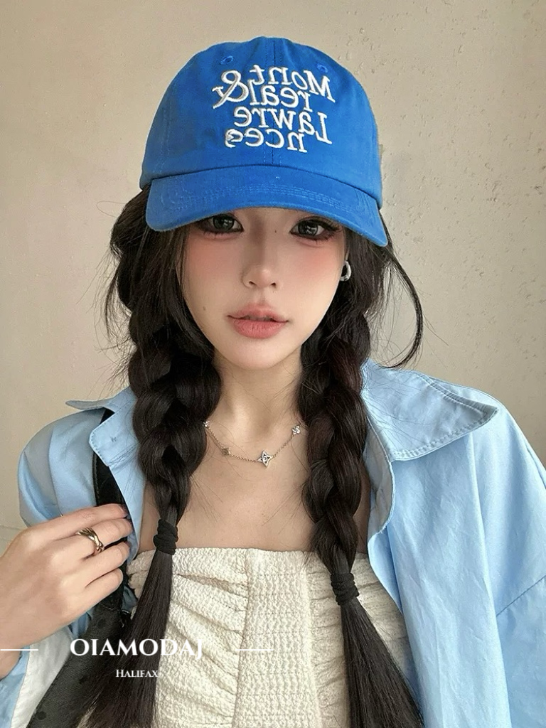 Mont & Real Lawrence Cap